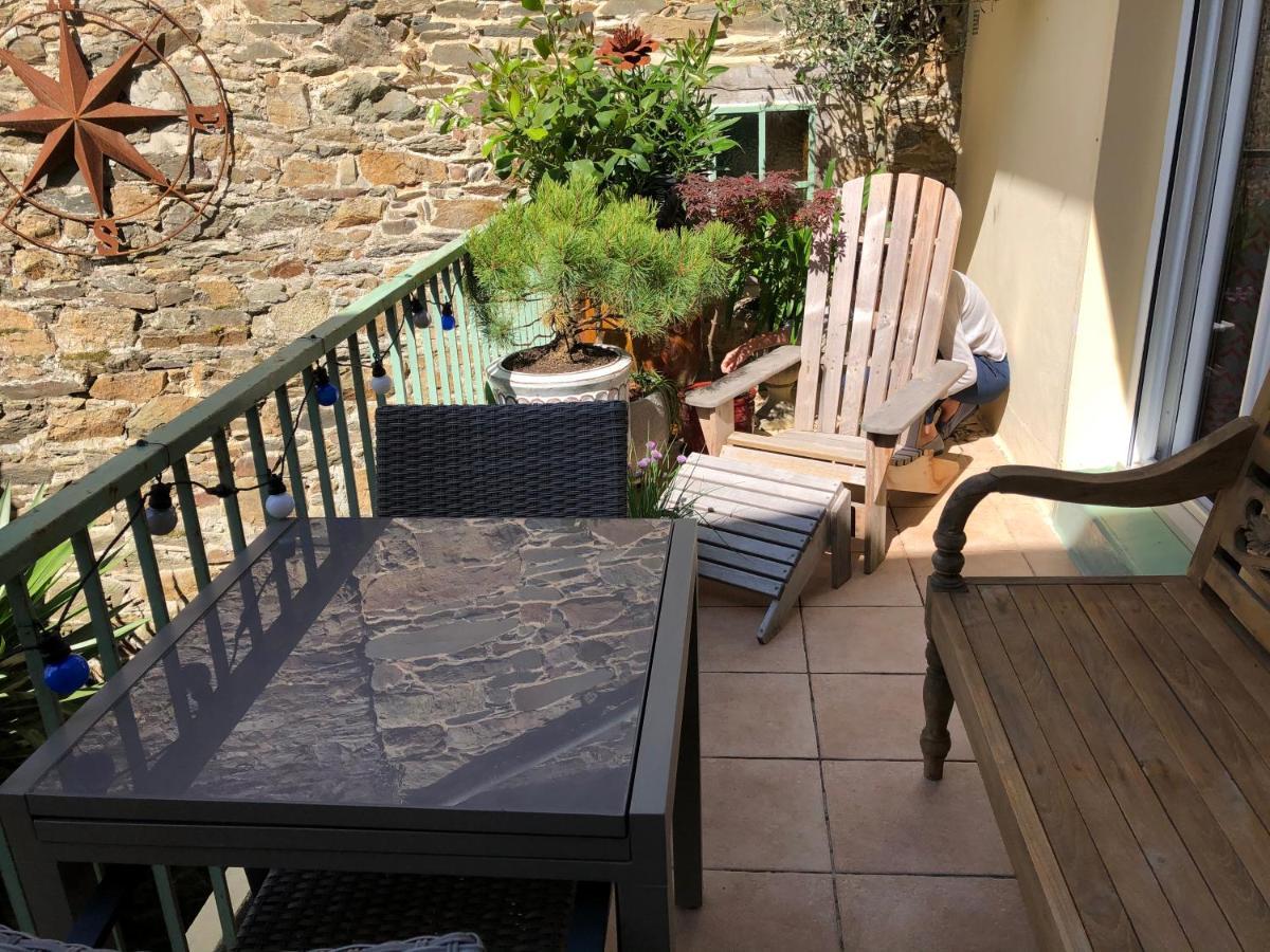 Appartement De 1634 Avec Balcon Au Sud Sur Jardin En Plein Coeur Historique Tréguier Esterno foto