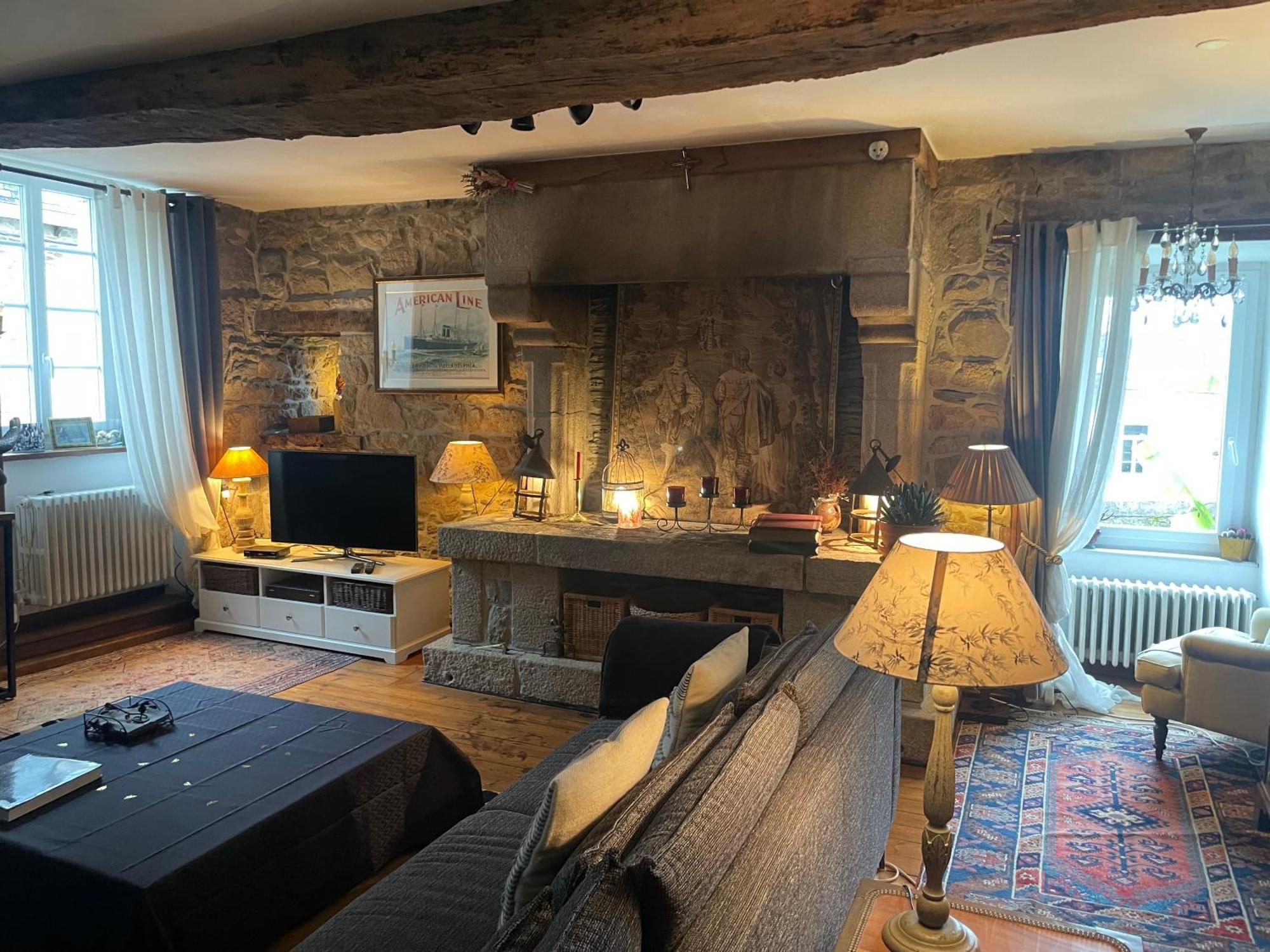 Appartement De 1634 Avec Balcon Au Sud Sur Jardin En Plein Coeur Historique Tréguier Esterno foto